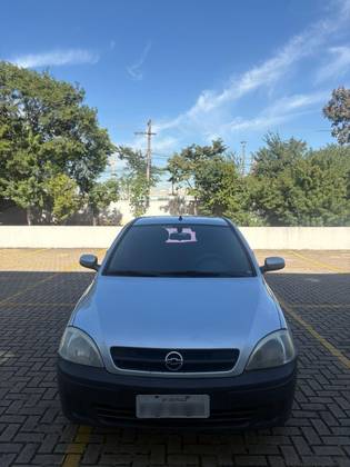 CHEVROLET CORSA 1.0 MPFI MAXX 8V FLEX 4P MANUAL CHEVROLET CORSA 1.0 MPFI MAXX 8V FLEX 4P MANUAL